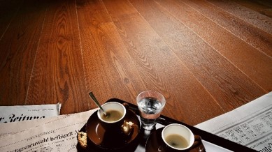 WORM HOLE LOOK 蟲(chóng)孔