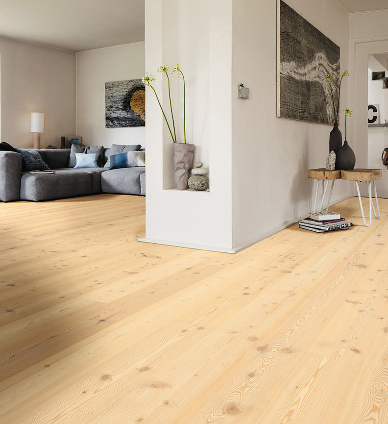 Parkett LA 4V Laerche weiss Sauvage struk  Int01